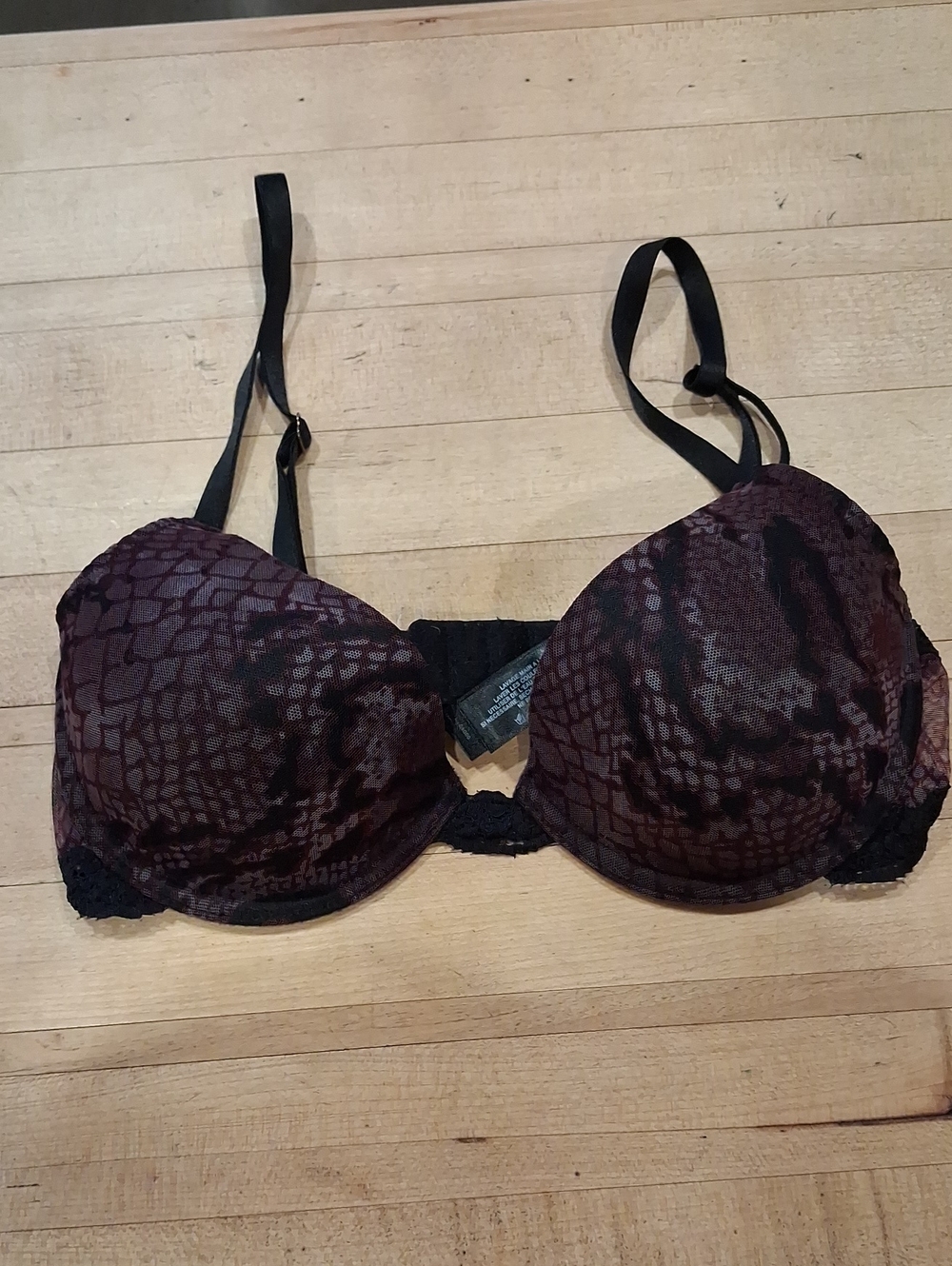 Natori Black and Burgundy Lace-Trim Bra